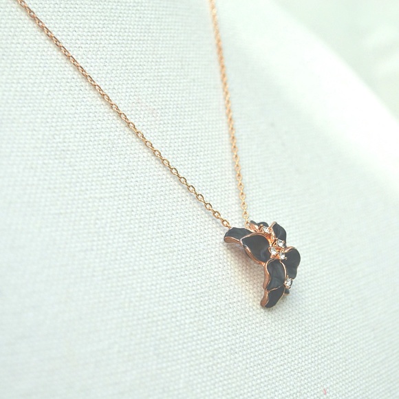 Floral Necklace Earrings Set - Picture 2 of 5